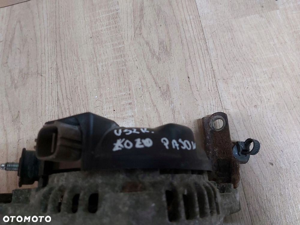 TOYOTA SIENNA 3,5 v6 alternator Lexus Avalon rav4 - 5