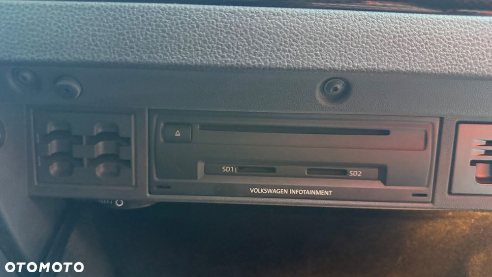 Volkswagen Golf 2.0 TDI BlueMotion Technology DSG Highline - 6