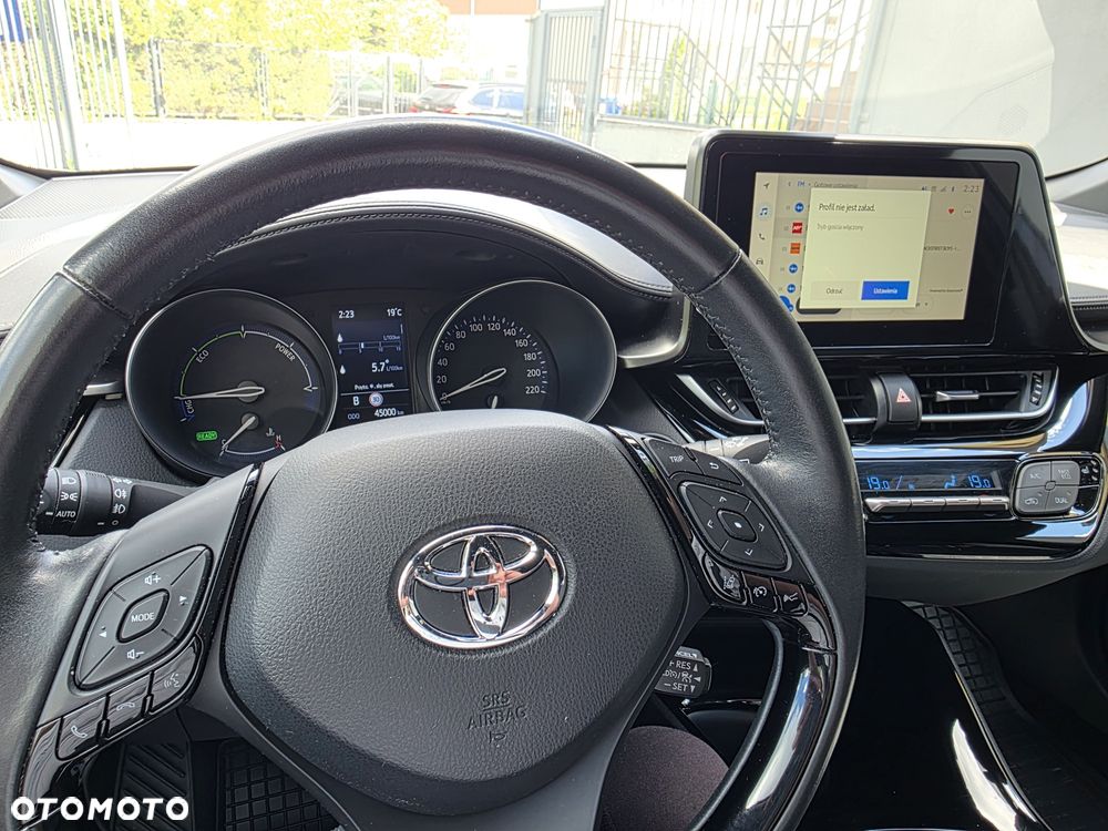 Toyota C-HR - 6
