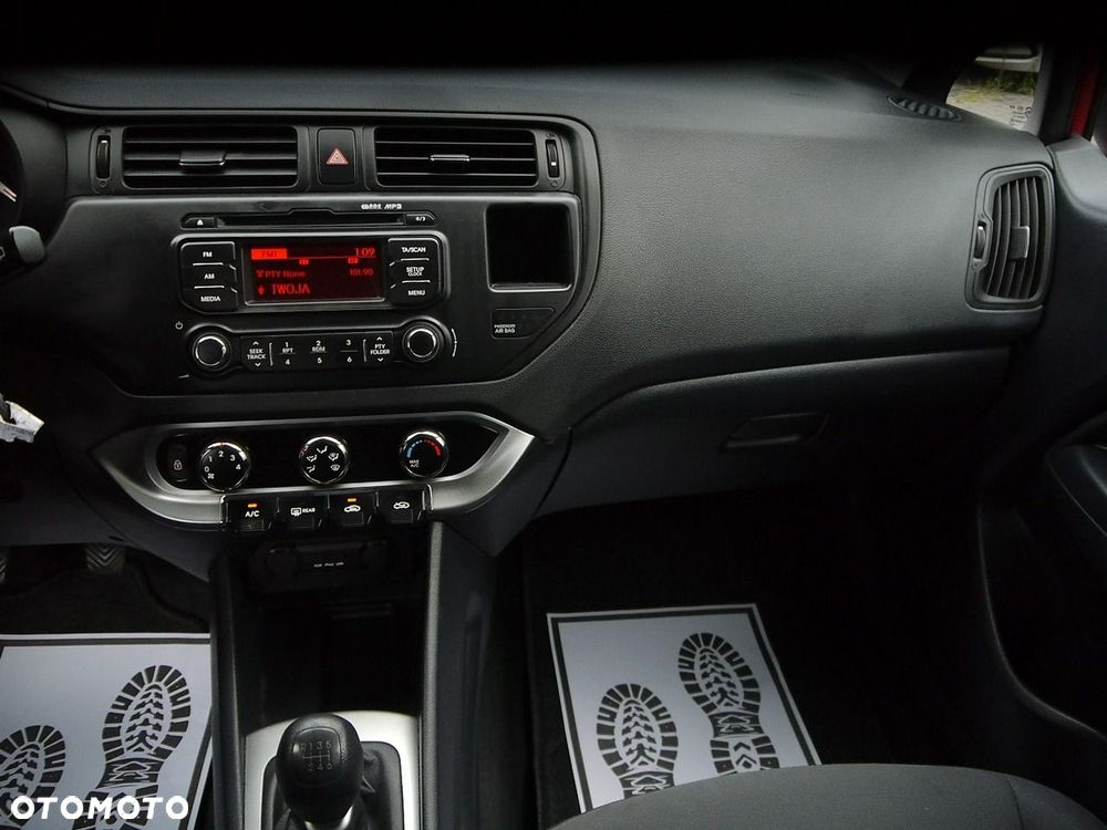 Kia Rio 1.4 L - 20