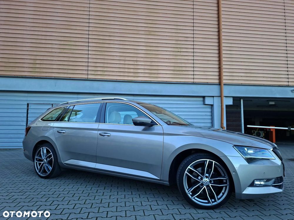 Skoda Superb 2.0 TDI Style DSG - 17