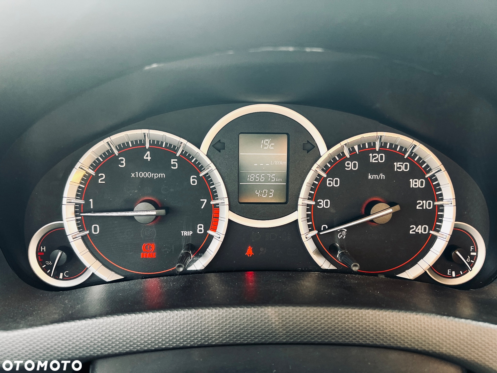 Suzuki Swift 1.6 Sport - 14