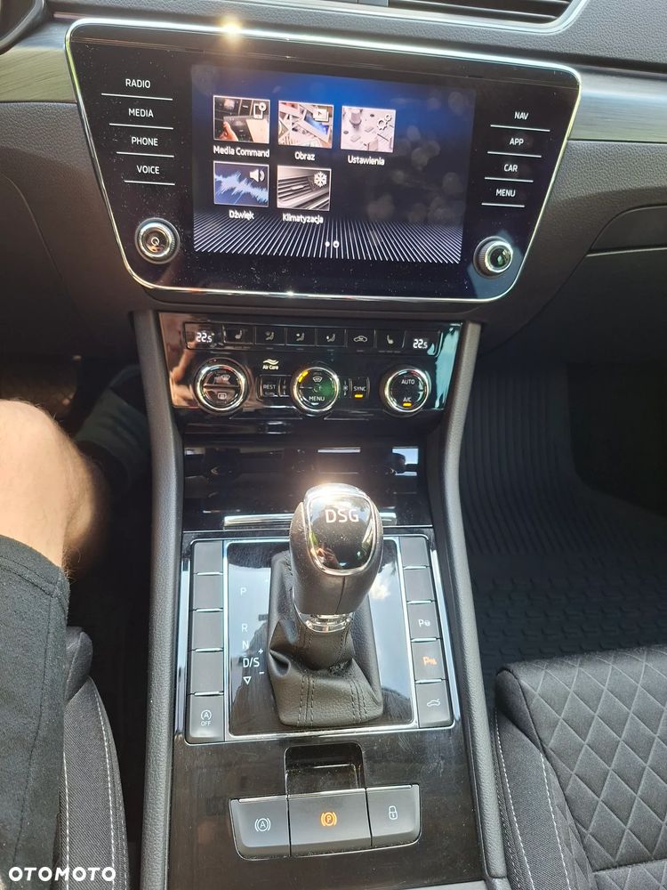 Skoda Superb 2.0 TDI Style DSG7 - 26
