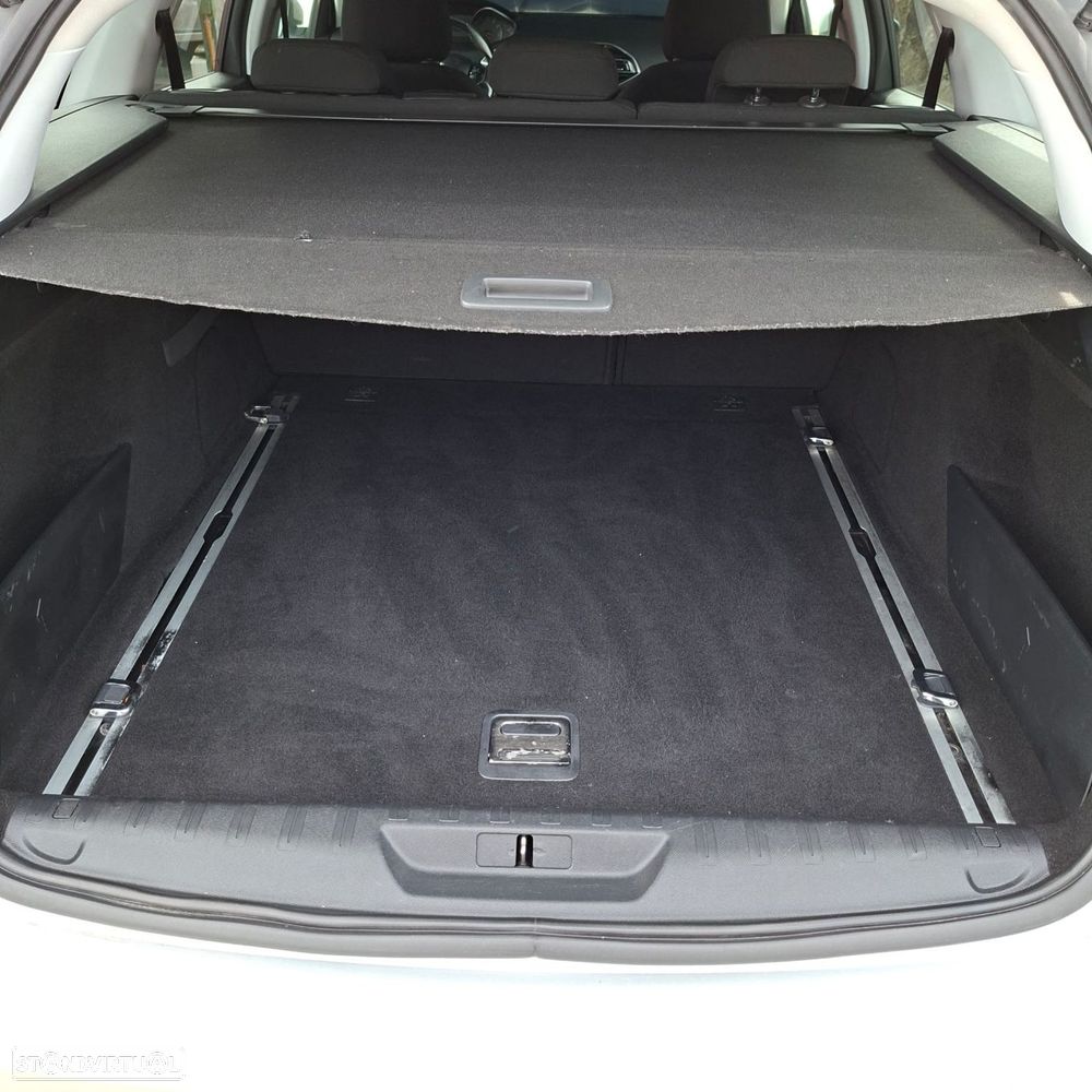 Peugeot 308 SW 1.2 PureTech Style - 26