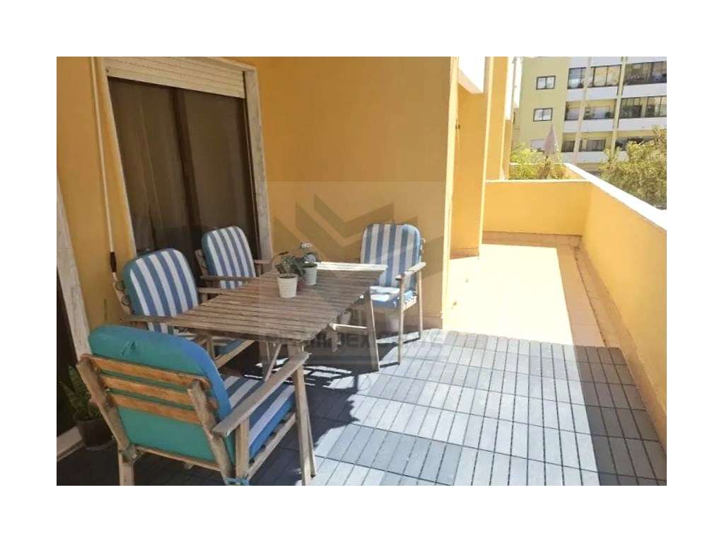 Apartamento 1ºandar, Suíte, Terraço, Urbanização Fidalguinhos - Grande imagem: 2/28