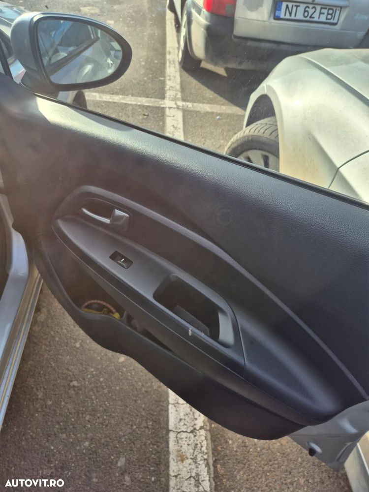 Kia Rio 1.4 Dream-Team Edition - 4