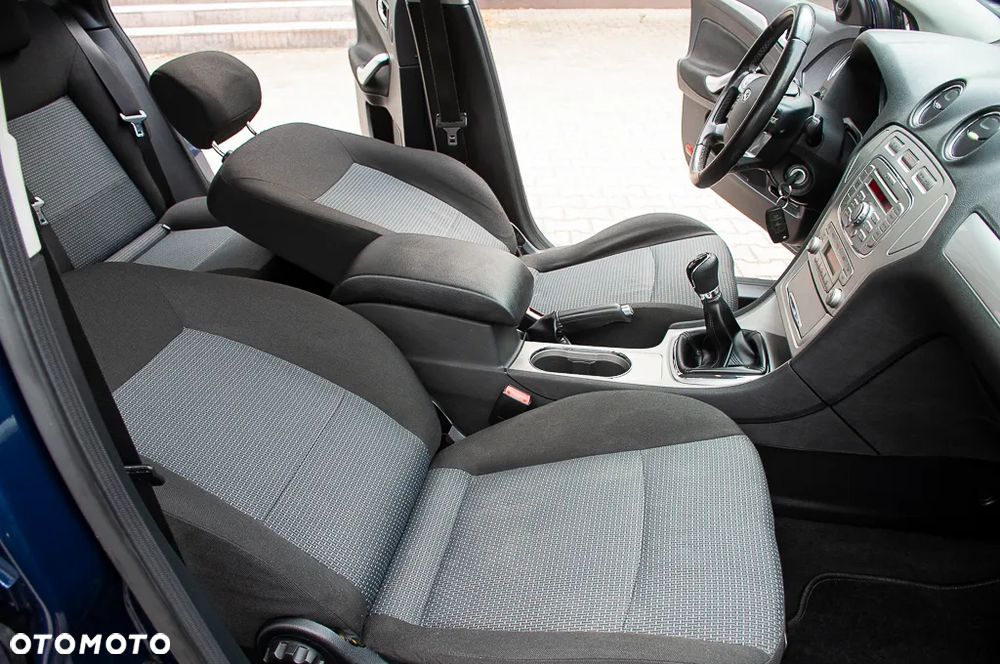 Ford Mondeo 2.0 Champions Edition - 18