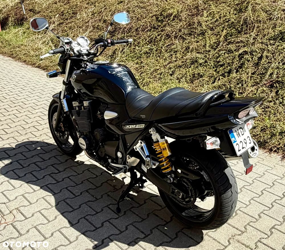 Yamaha XJR - 4