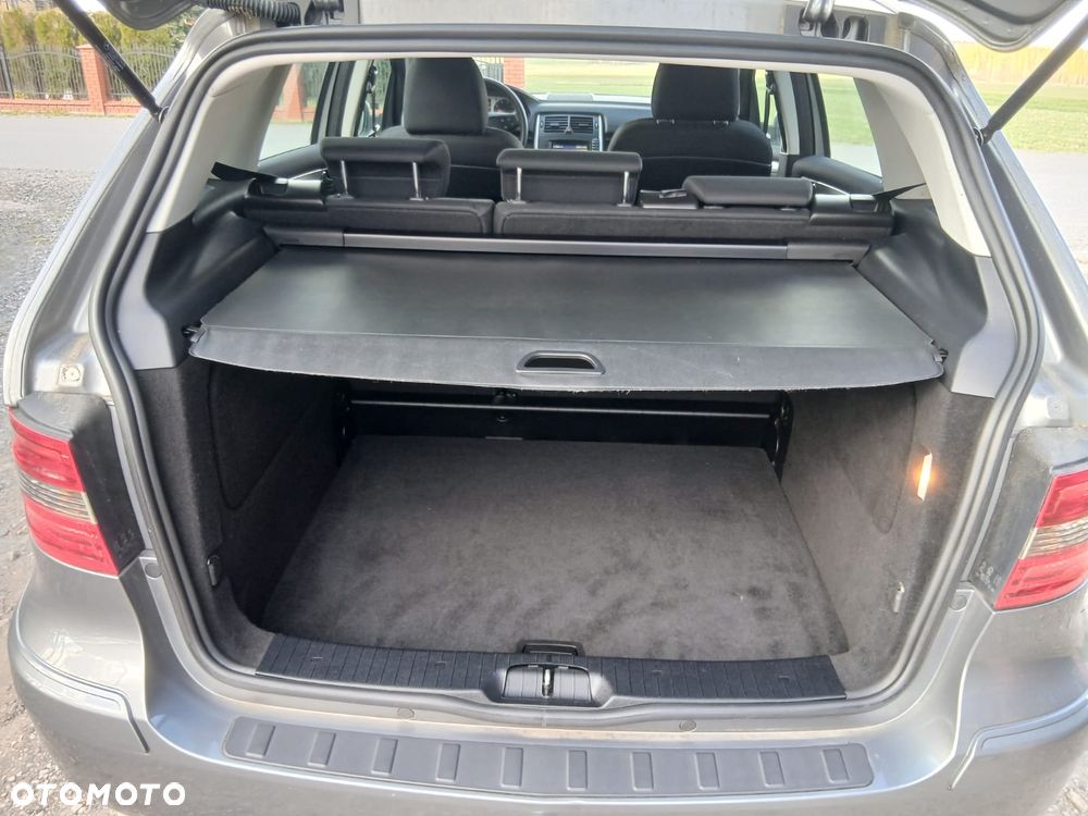 Mercedes-Benz Klasa B 150 BlueEFFICIENCY - 38