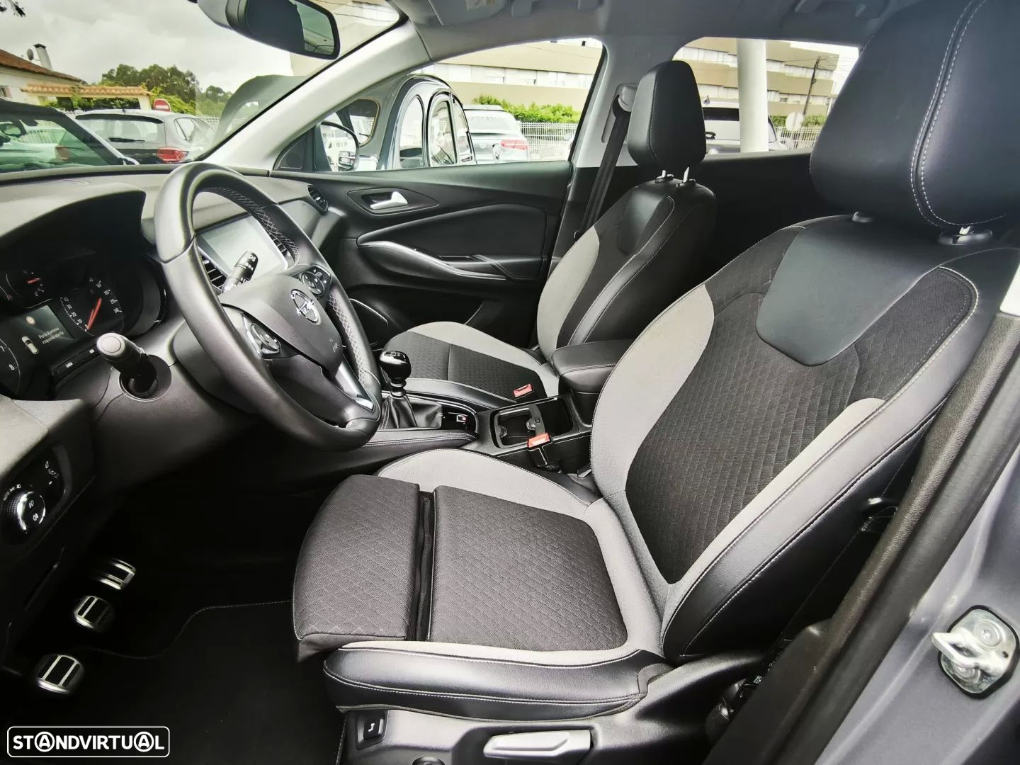 Opel Grandland X 1.2 S&S 120 Anos - 22