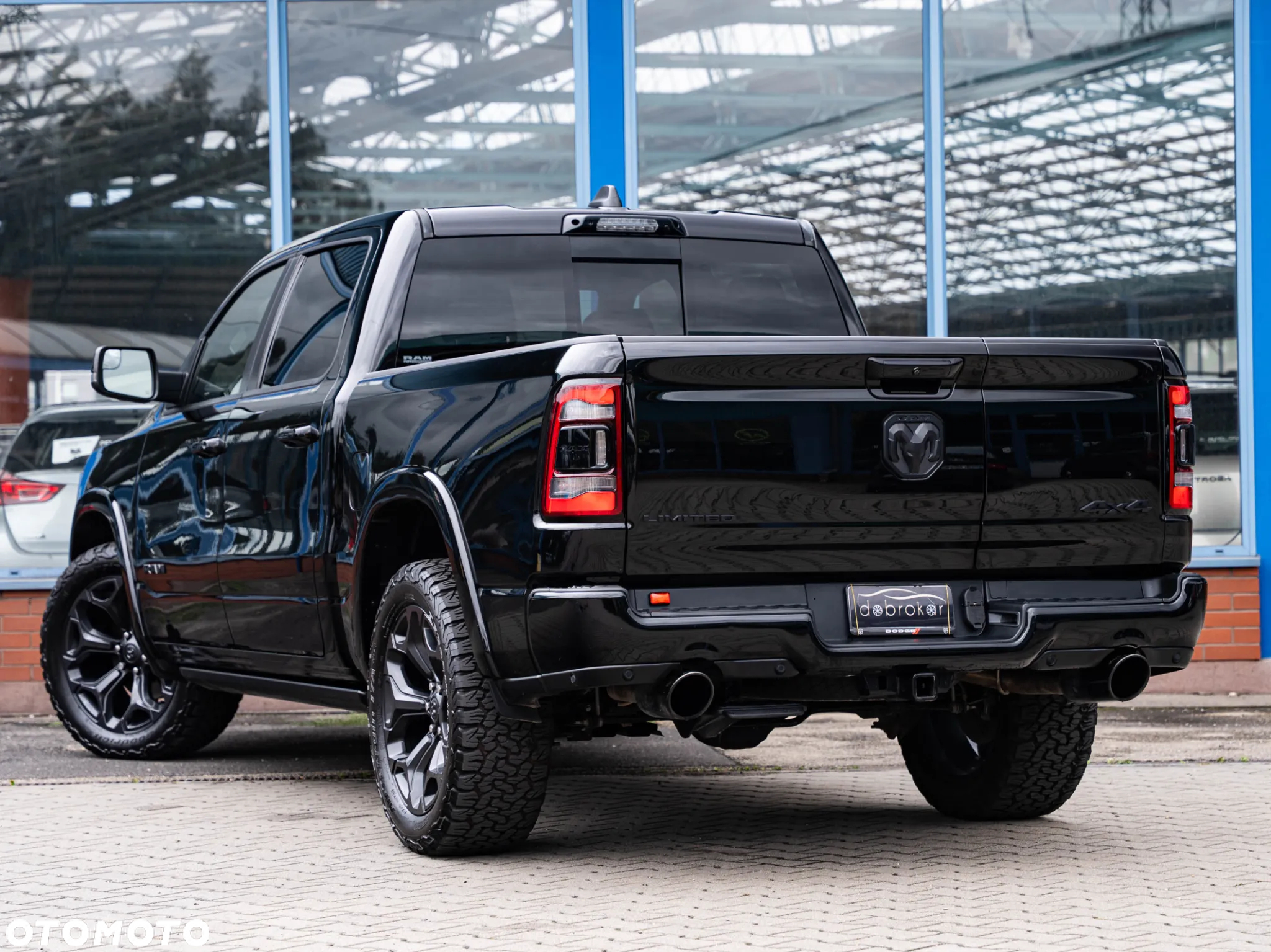 RAM 1500 Crew Cab Limited - 8