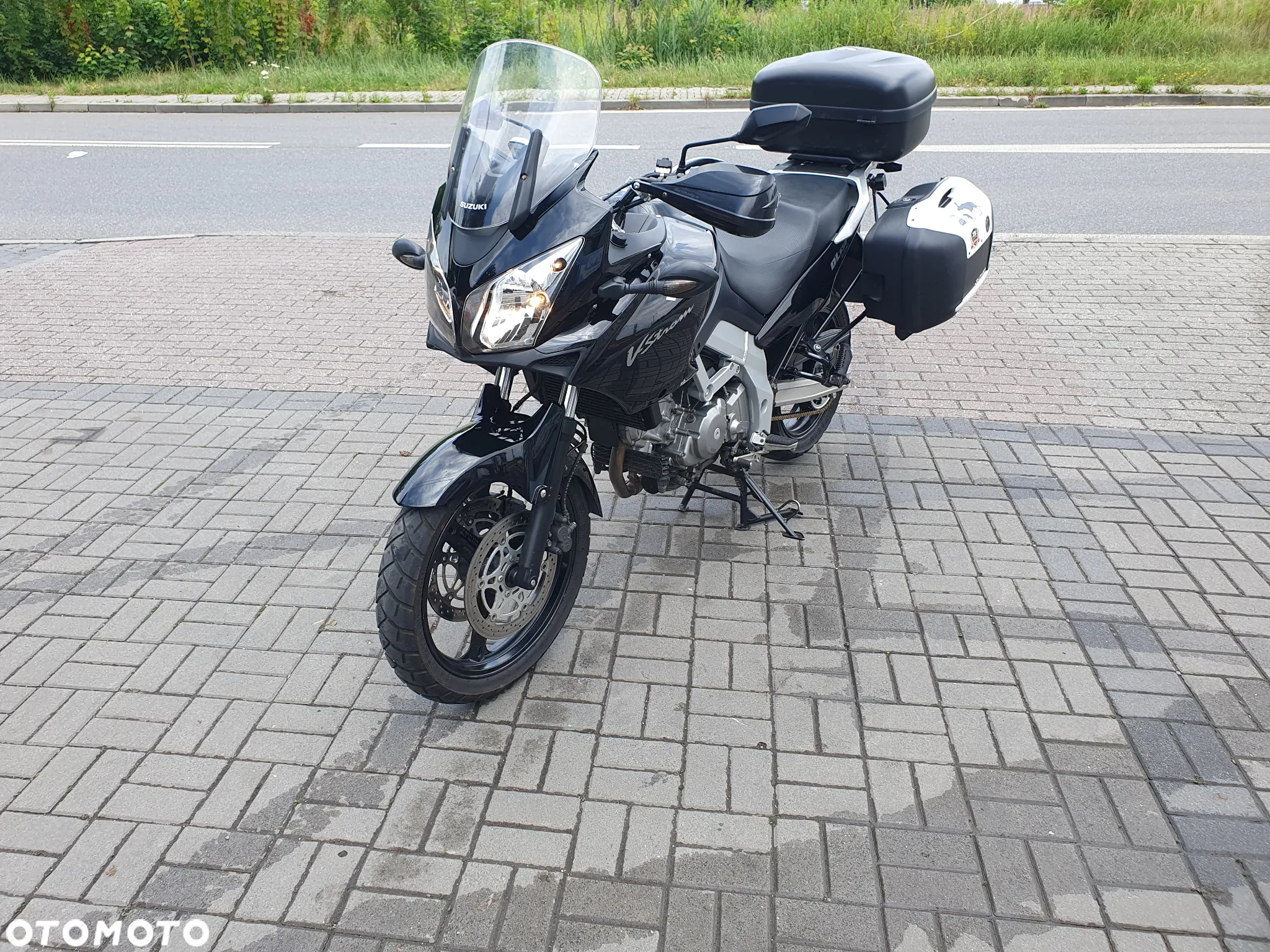Suzuki V-STROM - 4