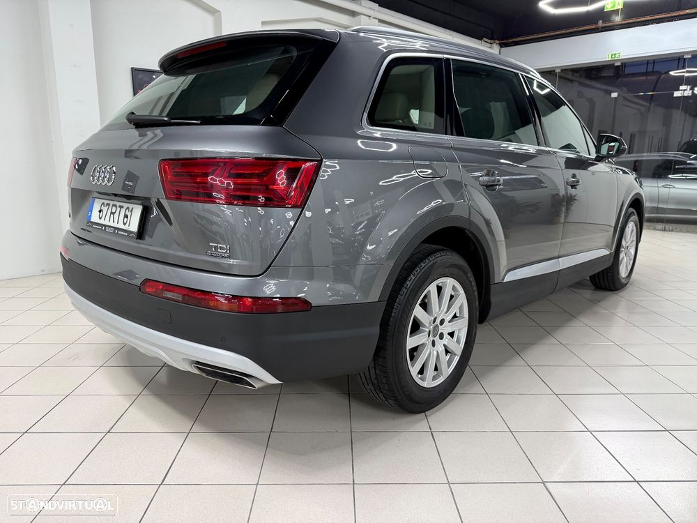 Audi Q7 3.0 TDI quattro tiptronic 7L - 6