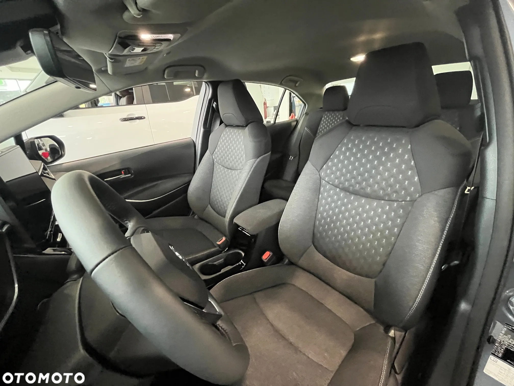 Toyota Corolla 1.5 Comfort - 11