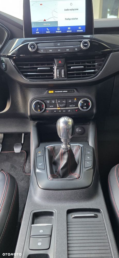 Ford Kuga 1.5 EcoBoost FWD ST-Line - 37
