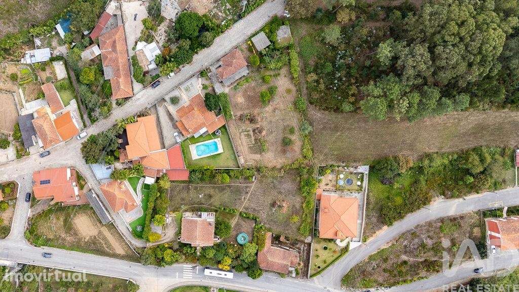 Terreno em Foz do Sousa e Covelo de 976,00 m2 - Grande imagem: 2/4