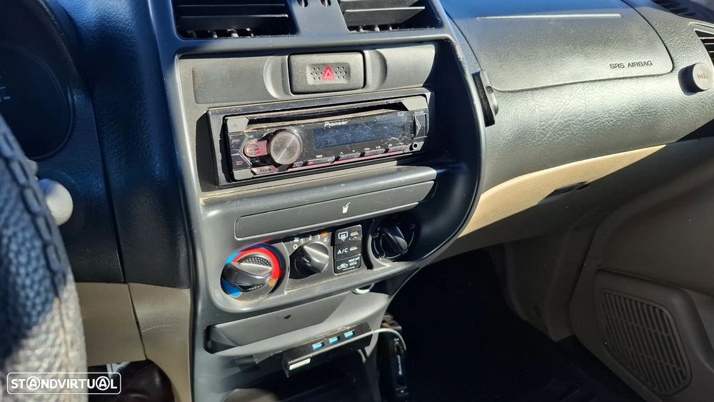 Nissan Terrano II 2.7 TDi Comfort AC - 19