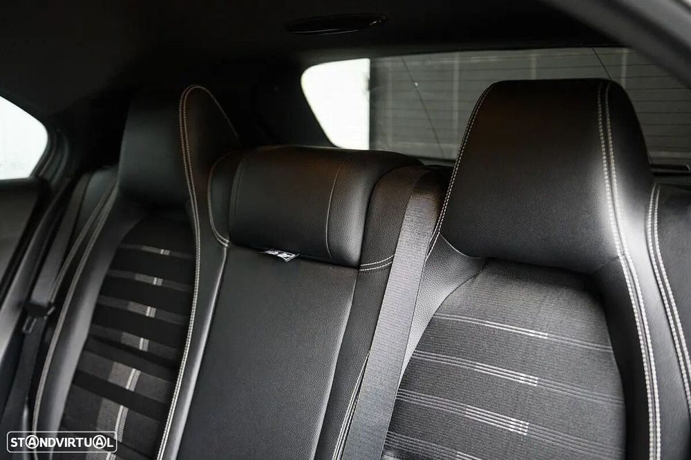 Mercedes-Benz A 180 d Fleet Pack Urban - 28