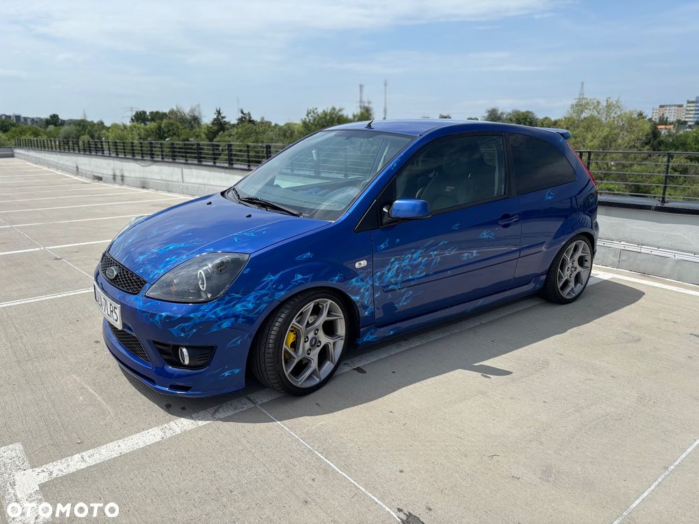 Ford Fiesta - 4