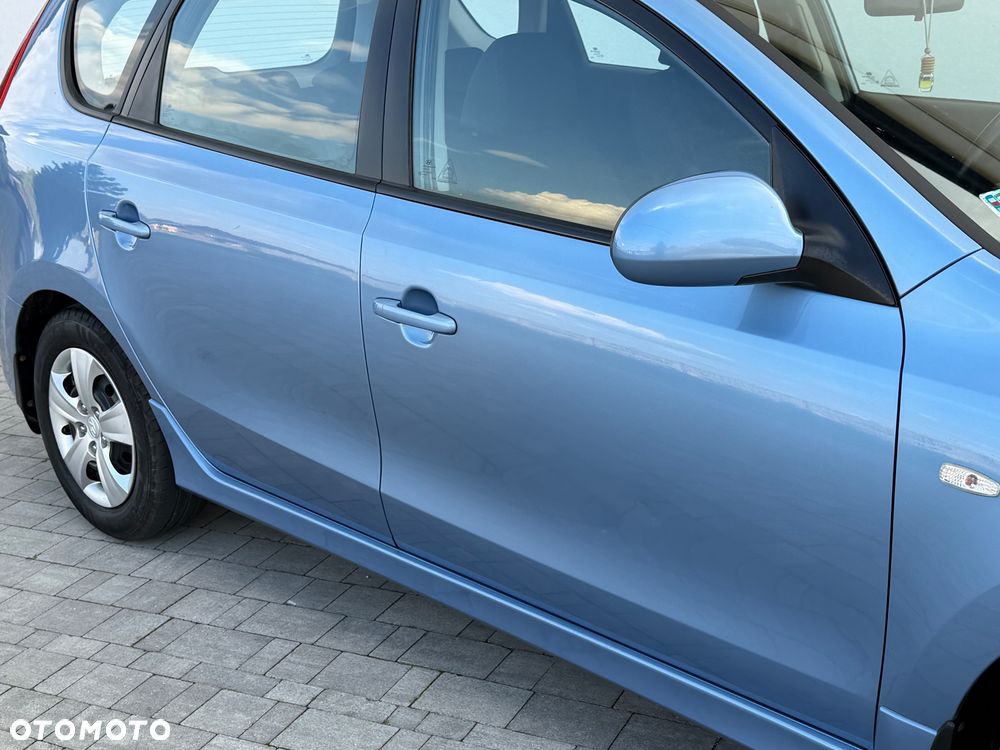 Hyundai i30 1.6 blue Classic - 14