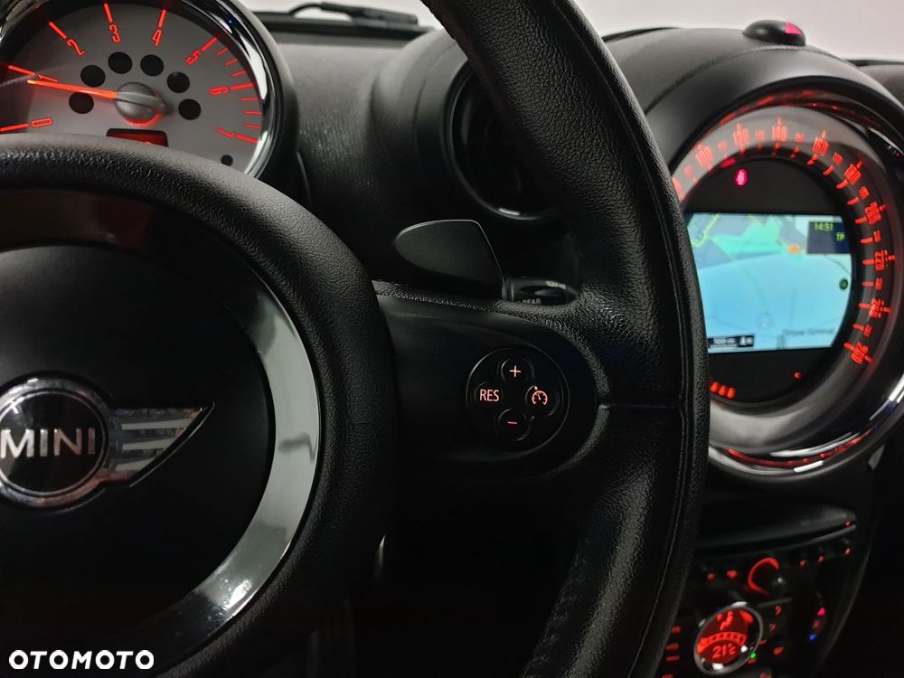 MINI Paceman - 11