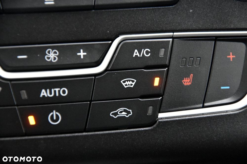 Ford Mondeo 2.0 TDCi ST-Line X PowerShift - 26