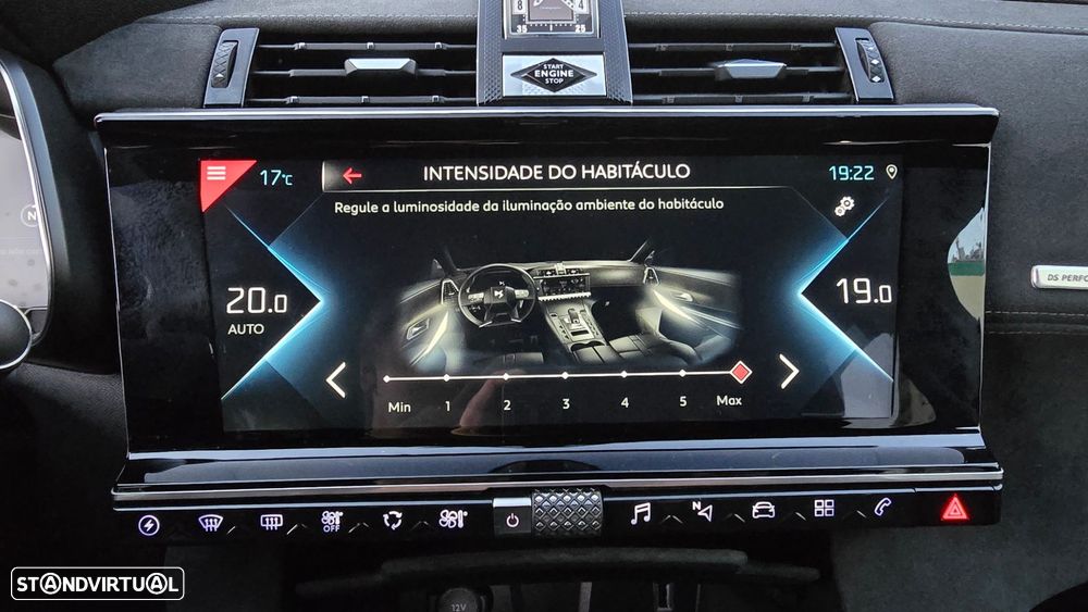 DS DS7 Crossback - 31