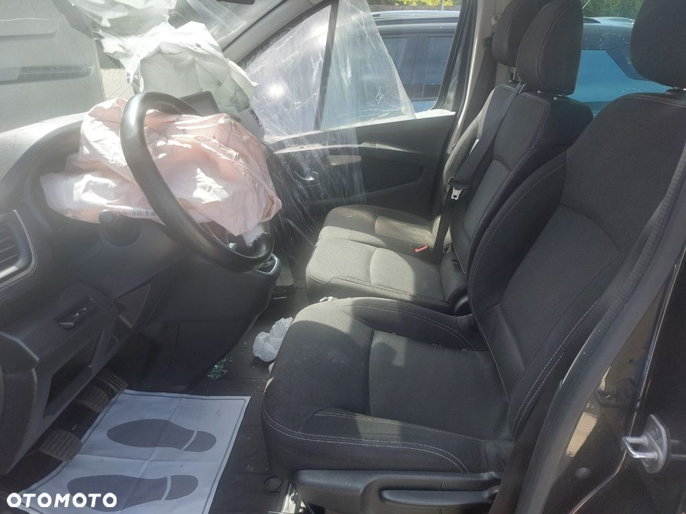 Renault Trafic - 11