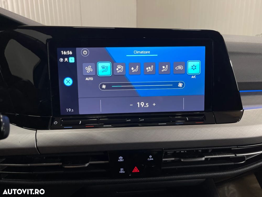Volkswagen Golf 1.5 TSI ACT Life - 21