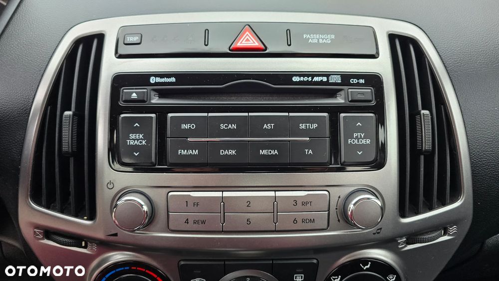 Hyundai i20 - 18