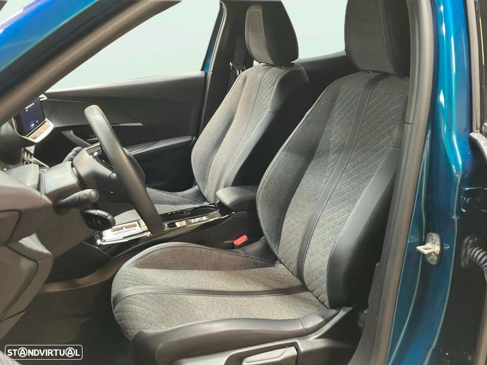 Peugeot e-2008 54 kWh Allure - 14