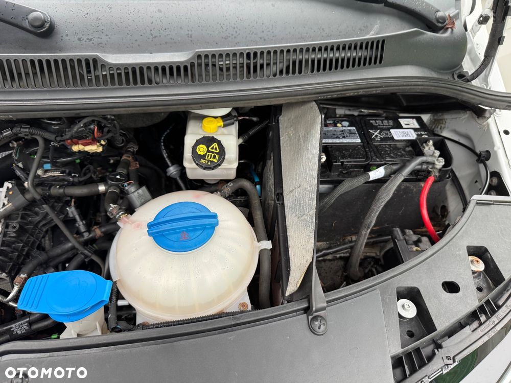 Volkswagen Transporter - 28