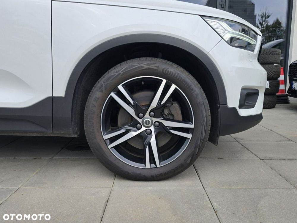 Volvo XC 40 - 18