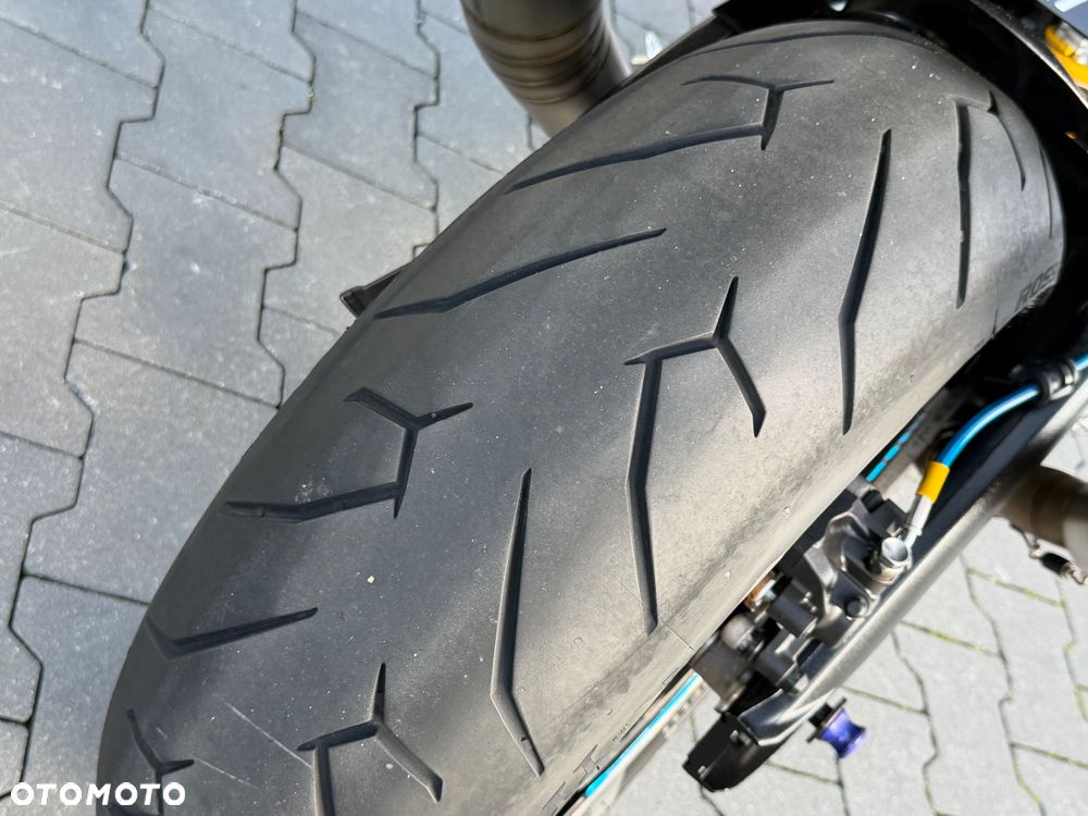 Suzuki GSX-R - 12