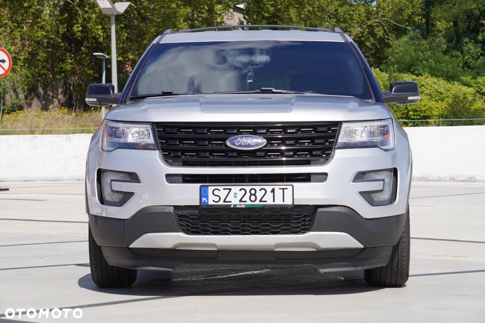 Ford Explorer - 4