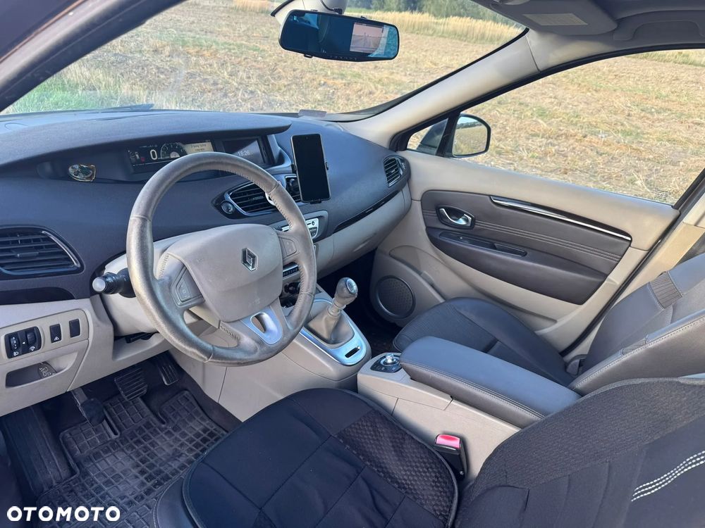 Renault Grand Scenic Gr 1.9 dCi Bose Edition - 10