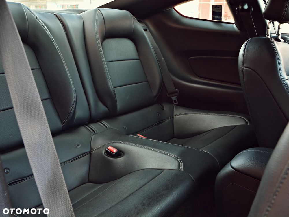 Ford Mustang 2.3 EcoBoost - 27