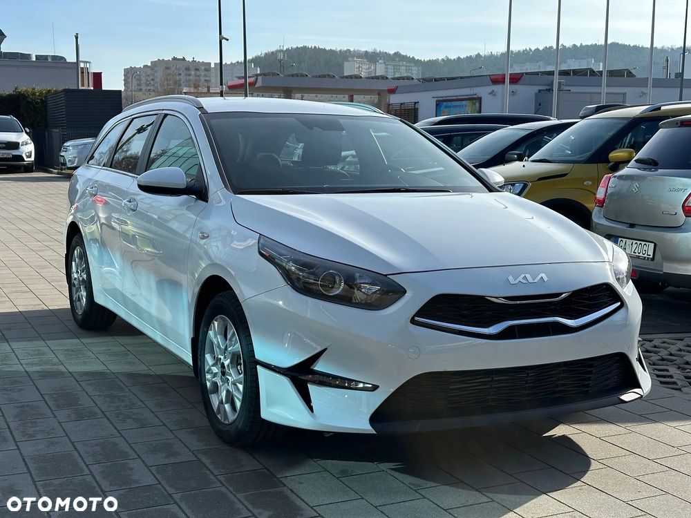 Kia Ceed 1.5 T-GDI M DCT - 4