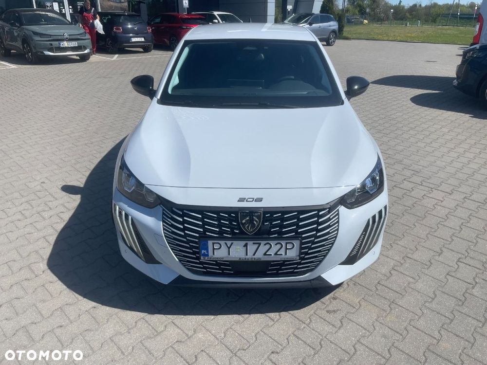 Peugeot 208 - 4