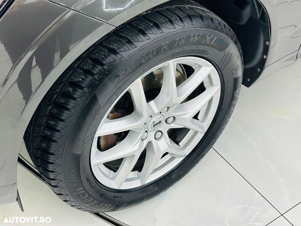 Volvo XC 60 D4 Geartronic Momentum Pro - 10