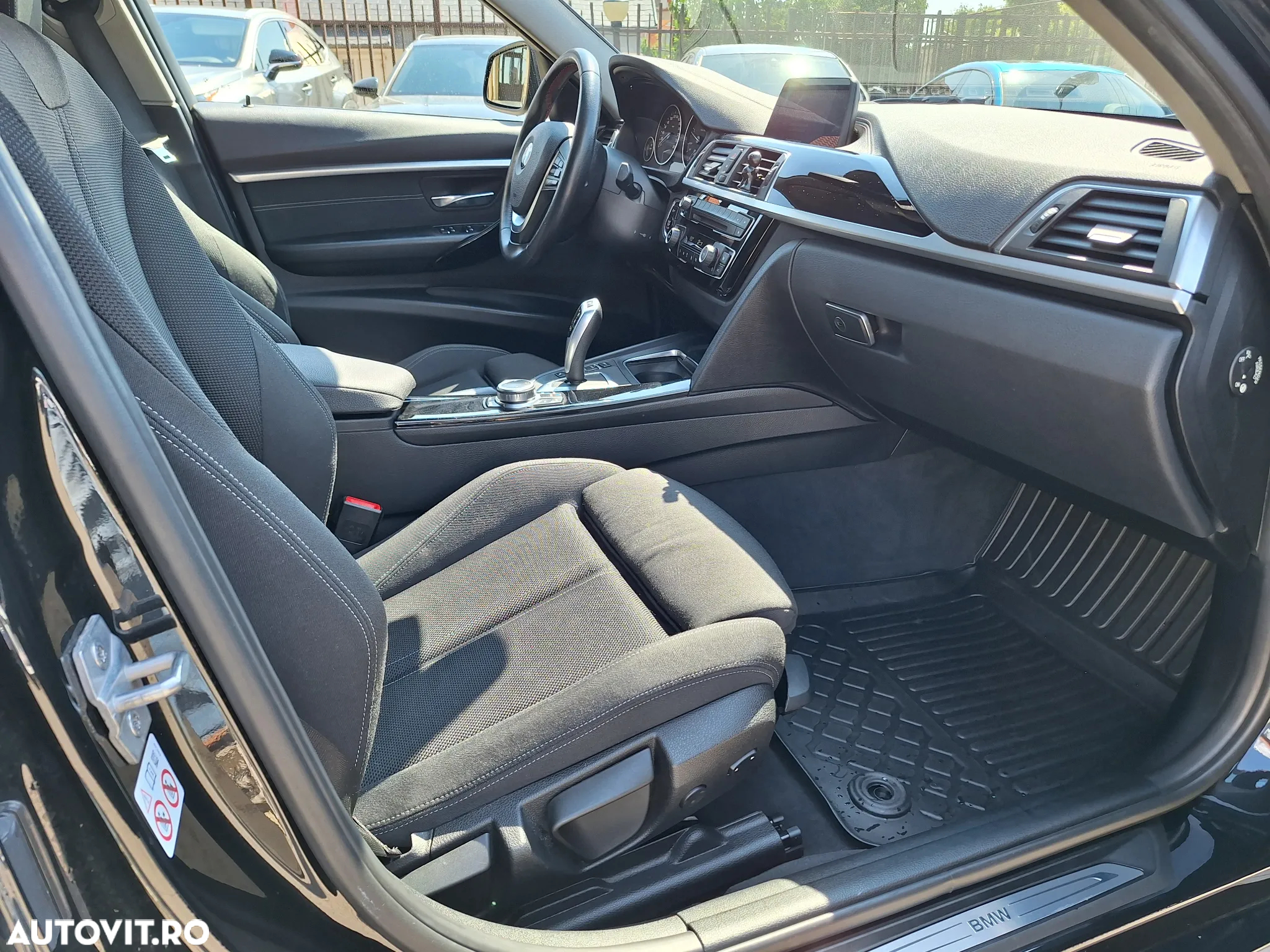 BMW Seria 3 320d Aut. Sport Line - 21