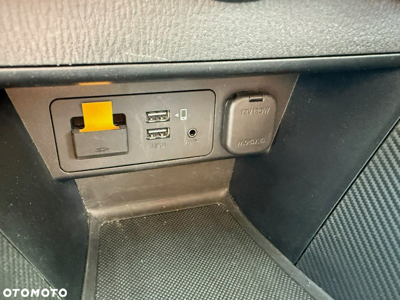 Mazda 2 - 14