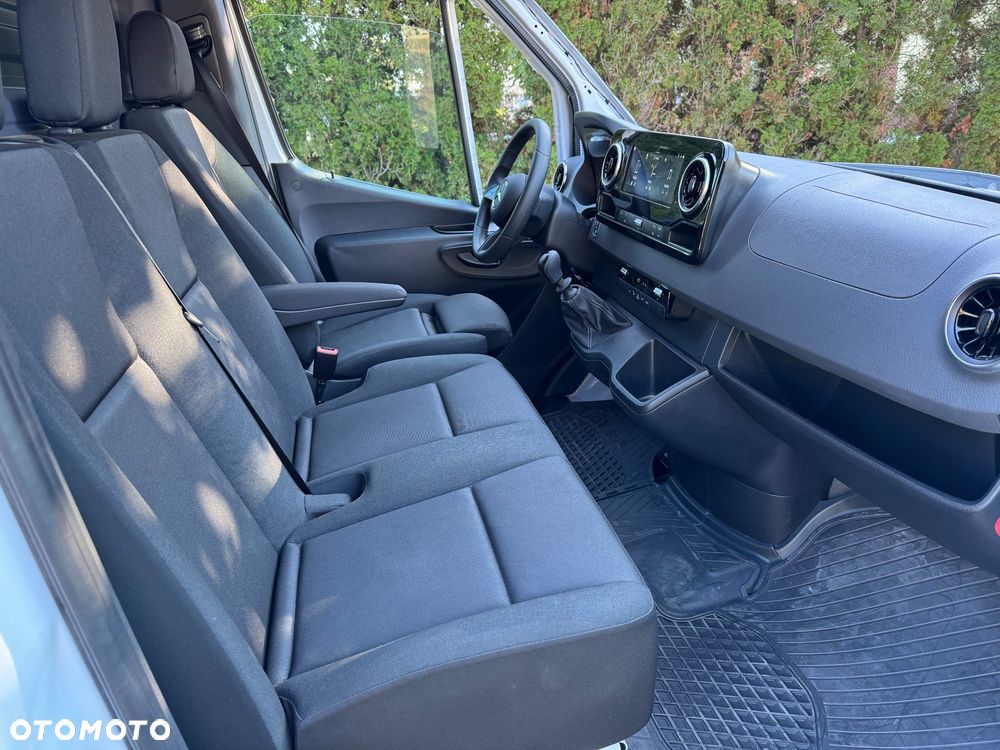 Mercedes-Benz SPRINTER - 7