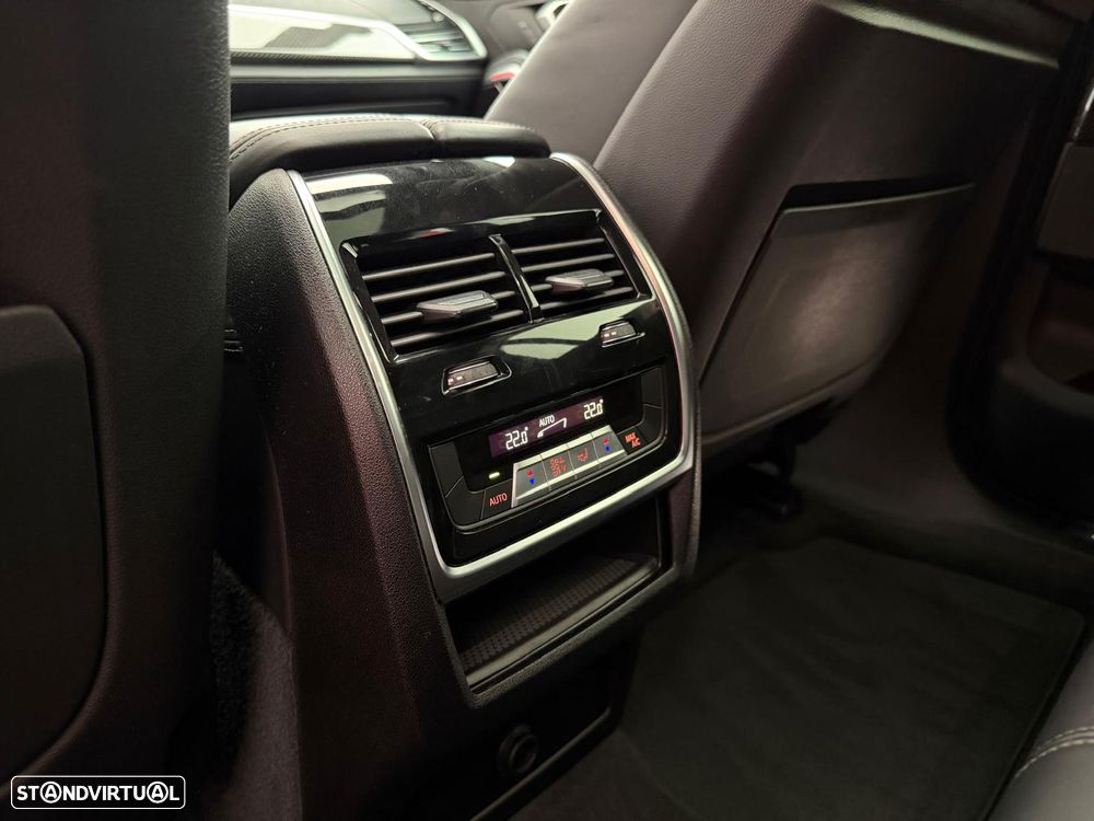 BMW X6 30 d xDrive Pack M - 23