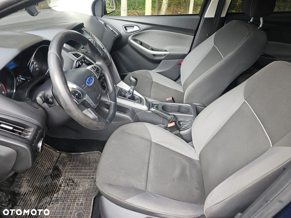 Ford Focus - 12