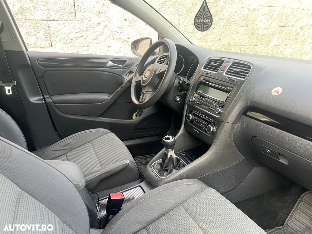 Volkswagen Golf - 9