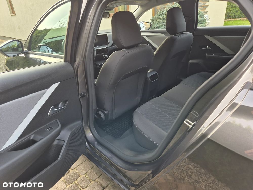 Opel Astra V 1.2 T Elegance S&S - 12