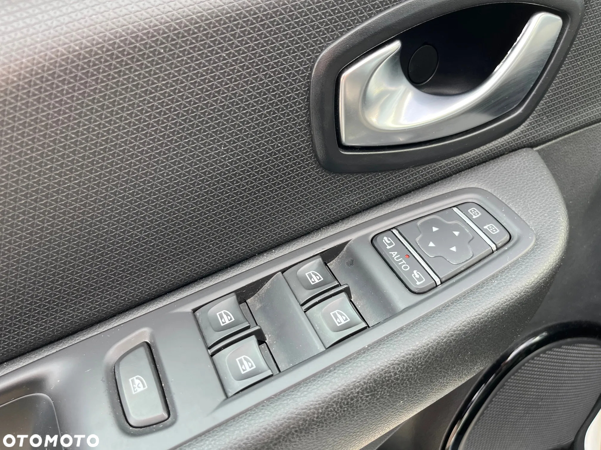 Renault Clio 0.9 Energy TCe Limited 2018 - 14
