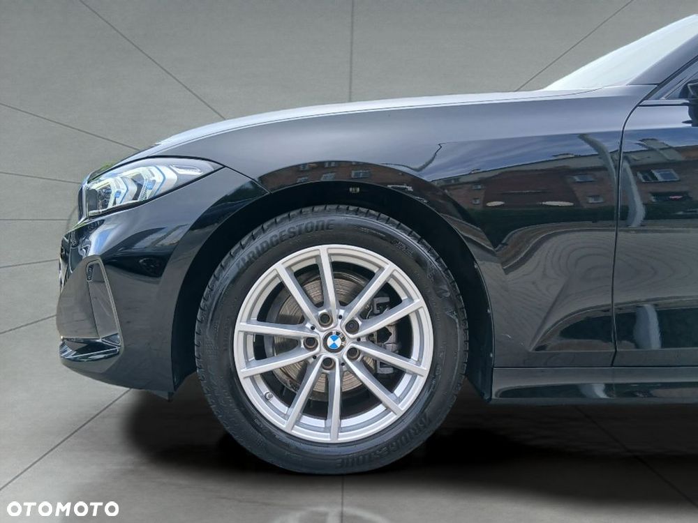 BMW Seria 3 318i - 10
