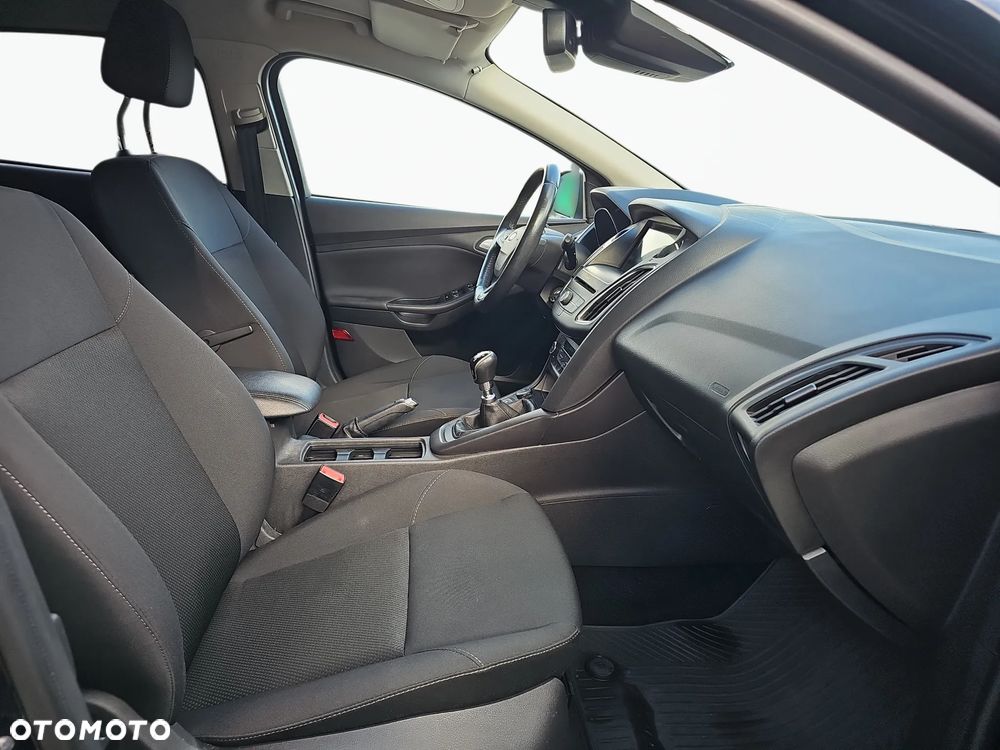 Ford Focus 1.5 EcoBoost Trend Edition Business - 13